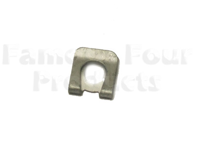 Air Spring Retaining Clip - Land Rover Discovery Series II (L318) -  Engine