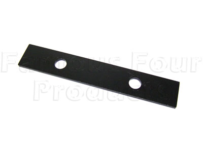 FF001014 - Spring Retaining Strap - Rear - Classic Range Rover 1986-95 Models