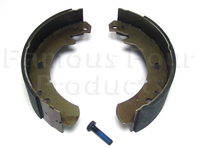 Handbrake Shoe Set - Land Rover Discovery Series II (L318) - Brakes