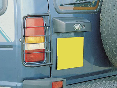 FF001595 - Rear Light Guards - Land Rover Discovery 1994-98