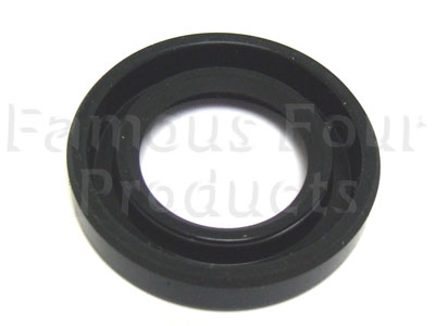 Swivel Housing Driveshaft Oil Seal - Land Rover Discovery 1990-94 Models - Propshafts & Axles
