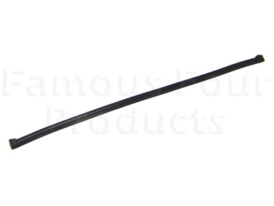 FF002056 - Top Tailgate Bottom Rubber Seal - Classic Range Rover 1970-85 Models