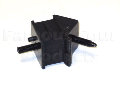 Gearbox Mounting Rubber - Land Rover Discovery Series II (L318) - Clutch & Gearbox