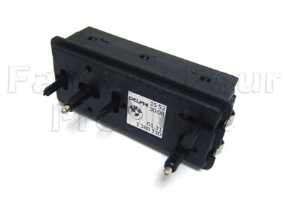 FF002292 - Electric Seat Switch - Land Rover Discovery Series II