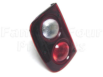 FF002823 - Rear Body Lamp Assembly - Land Rover Freelander