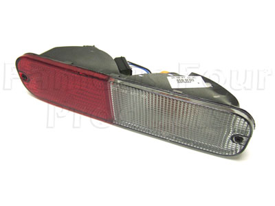 FF002826 - Rear Bumper Lamp Assembly - Land Rover Freelander