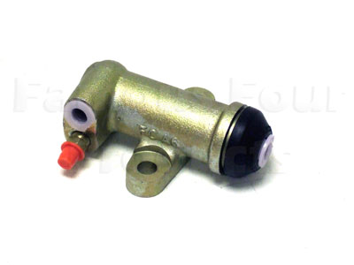 Clutch Slave Cylinder - Range Rover P38A (Second Generation) 1995-2002 Models - Clutch & Gearbox