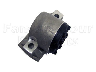 Rubber Bush with Housing - Land Rover Freelander (L314) - Suspension & Steering