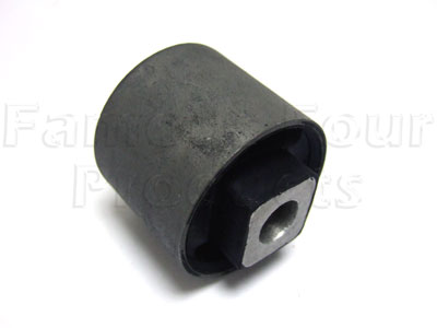 FF003041 - Rubber Bush - Land Rover Freelander