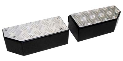FF004142 - Chequerplate Topped Heavy Duty Rear Steperettes - Land Rover Series IIA/III