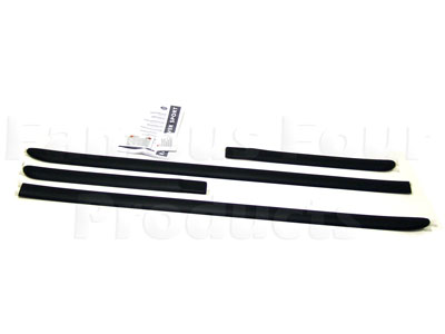 FF004215 - Body Side Moulding Kit - Range Rover Sport to 2009 MY