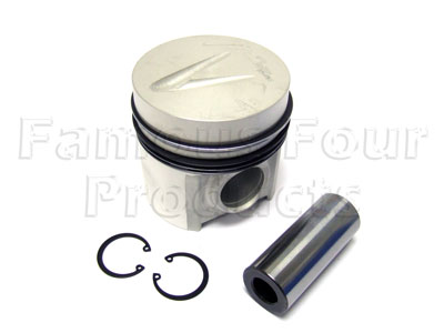 FF004752 - Piston & Ring Assembly - Land Rover 90/110 & Defender