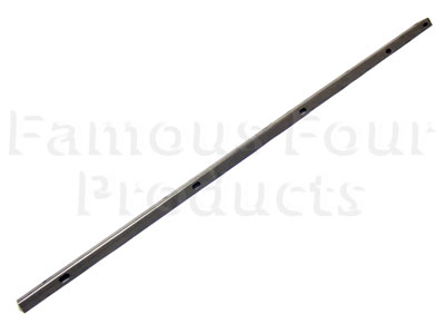 FF004816 - Front Wing Fixing Angle - Classic Range Rover 1970-85 Models