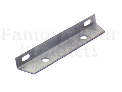 FF004819 - Front Wing Fixing Angle - Classic Range Rover 1970-85 Models