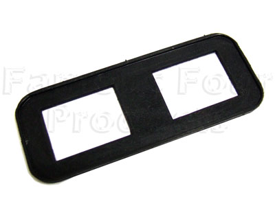 FF004847 - Spacer/Washer Plastic - Between Hinge & A Post - Land Rover Series IIA/III