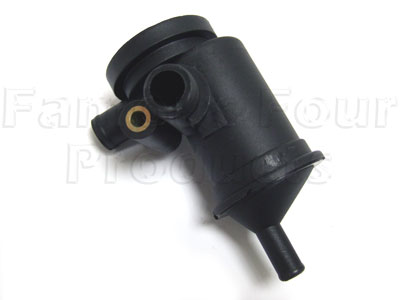 Engine Crankcase Breather Oil Seperator - Land Rover 90/110 & Defender (L316) - 200 Tdi Diesel Engine