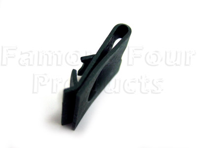 Spire Clip - Front Outer Wing Skin to Bulkhead - Land Rover 90/110 & Defender (L316) - Body Fittings