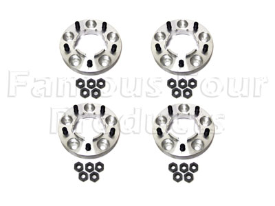 FF005299 - Wheel Spacers - 30mm - With Nuts - Classic Range Rover 1970-85 Models