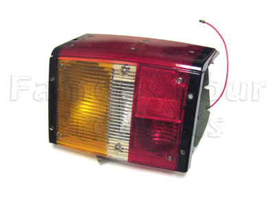 Rear Light Assembly Complete (no Fog Lamp) - Classic Range Rover 1970-85 Models - Electrical