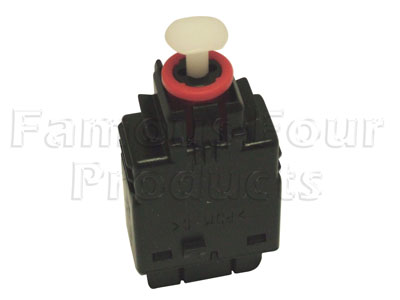 FF006649 - Switch - Stop Light - Land Rover Discovery 1994-98