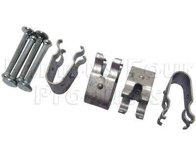 FF006877 - Fixing Pins and Clips for Handbrake Shoes - Land Rover Discovery 4