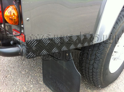 FF007129 - 110 Chequerplate Rear Wing Corner Protectors - Land Rover 90/110 & Defender