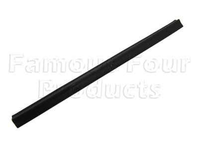 FF007414 - Rear Drop Down Tailgate Side Seal - Land Rover Series IIA/III