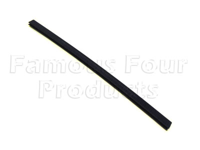FF007534 - Seal - Inner Wheelarch Edge Protector - Range Rover Sport to 2009 MY