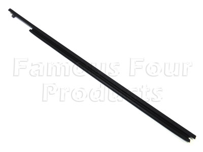 Door Weatherstrip Outer Waist Seal - Range Rover Sport to 2009 MY (L320) - Body