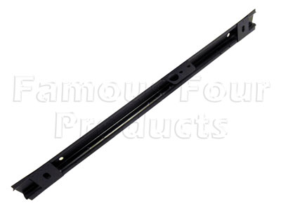 FF007999 - Rear Floor Support Crossmember - Land Rover Discovery 1994-98