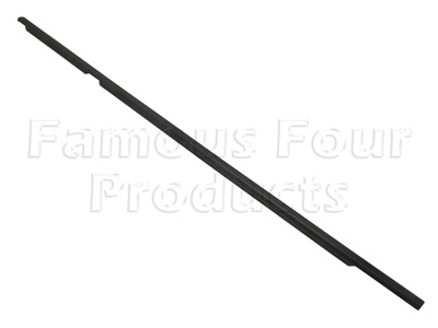 FF008314 - Door Weatherstrip Outer Waist Seal - Range Rover 2010-12 Models