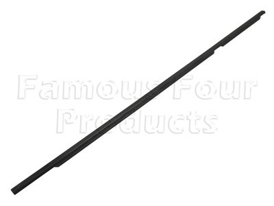 FF008315 - Door Weatherstrip Outer Waist Seal - Range Rover 2010-12 Models