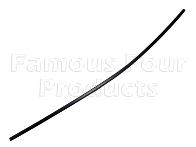 Upper Tailgate Window Bottom Filler Weatherstrip - Range Rover Third Generation up to 2009 MY (L322) - Body