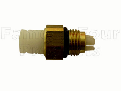 Connector - Valve Block to Pipe - Land Rover Discovery 3 (L319) - Suspension & Steering