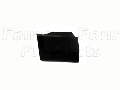 FF009132 - Outer Wing Lower Body Moulding - Range Rover Evoque 2011-2018 Models