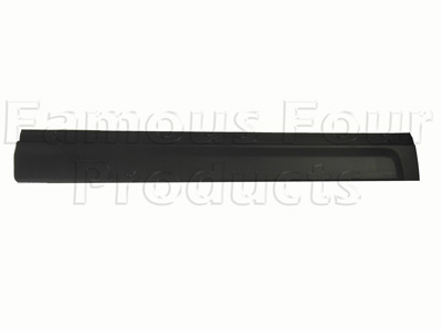 Door Outer Lower Trim Moulding - Land Rover Discovery 3 (L319) - Body