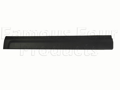 FF009252 - Door Outer Lower Trim Moulding - Land Rover Discovery 4