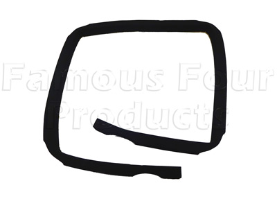 FF009992 - Truck Cab to Bulkhead Lower Seal - Land Rover 90/110 & Defender