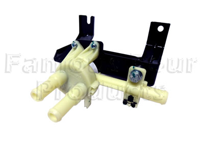 Heater Valve Assembly with Bracket - Land Rover 90/110 & Defender (L316) - Cooling & Heating