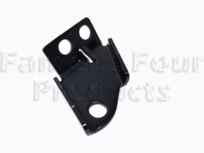 FF010759 - Bracket - Crosslink Pipe - Land Rover Discovery 4