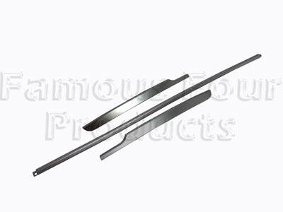 FF010820 - Lower Skirt Trim Finisher Kit - Front Bumper - Range Rover 2013-2021 Models