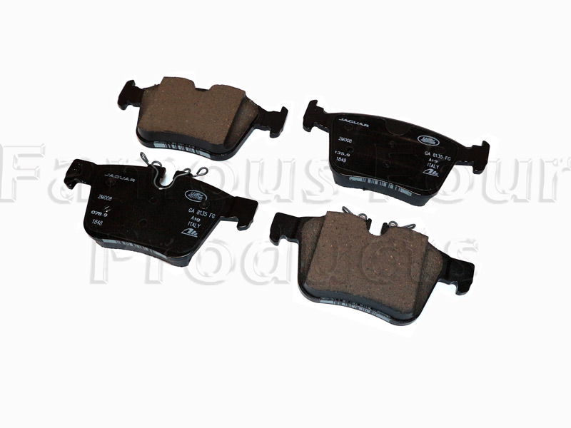 Brake Pad Axle Set - Range Rover Velar (L560) - Brakes