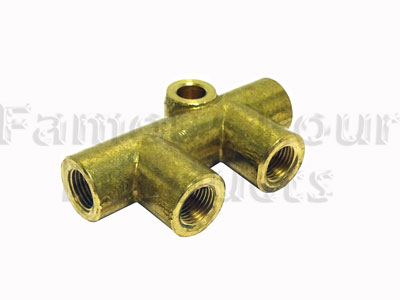 Brake Pipe T Piece - Rear - Land Rover 90/110 and Defender - Brake Hydraulic Parts