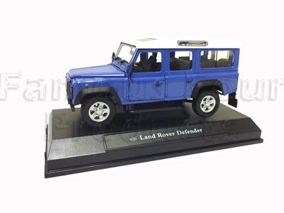 FF010996 - 1/24 Scale Model - Land Rover 110 Station Wagon - Land Rover Discovery 1989-94