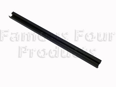 FF011035 - Front Door Window Channel - Plastic Filler Piece - Land Rover 90/110 & Defender