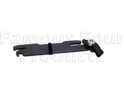 Adjusting Lever - Handbrake Cable to Drum - Land Rover Freelander (L314) - Brakes