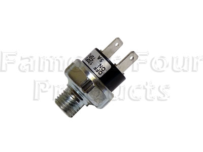 Pressure Switch for Compressor - Land Rover Discovery Series II (L318) - Tools and Diagnostics