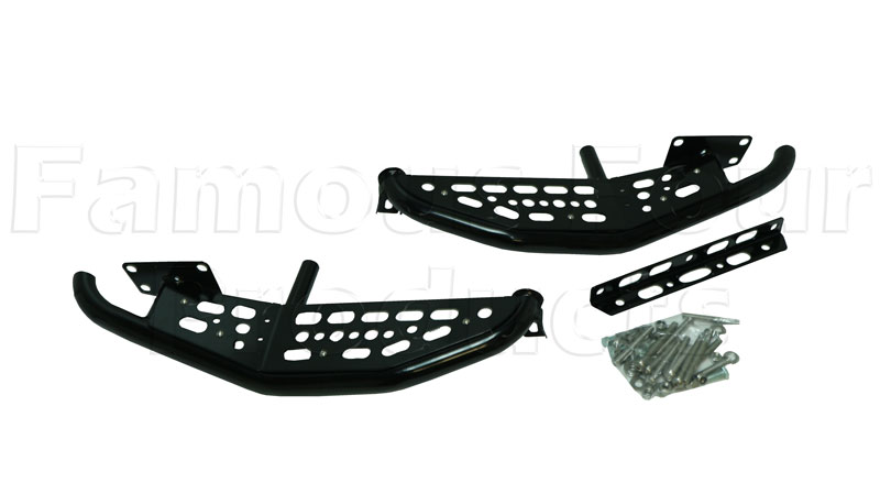 FF012157 - Bowler Rear Steps - Land Rover 90/110 & Defender