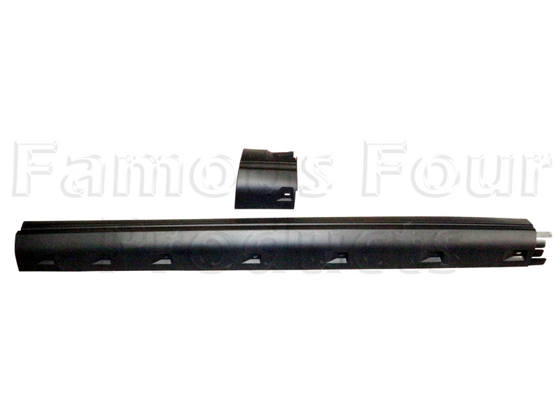 Sill Outer Lower Trim Moulding - Land Rover Discovery 3 (L319) - Body