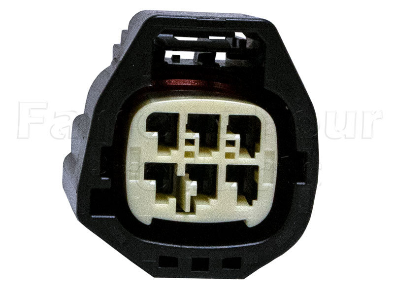 FF013710 - Wiring Connector to Harness - Land Rover Discovery 3
